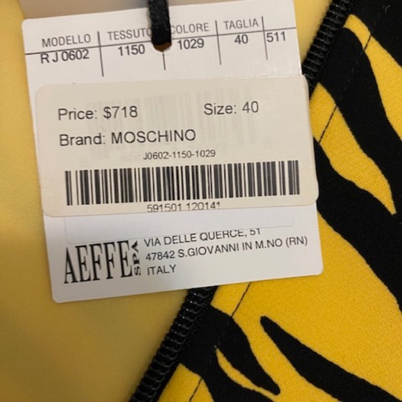 Moschino Zebra Print Cropped Bomber Jacket Size 6 NWT - Picture 9 of 11